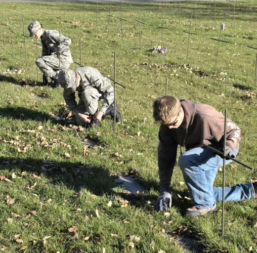 Wreaths program seeks rebar donations